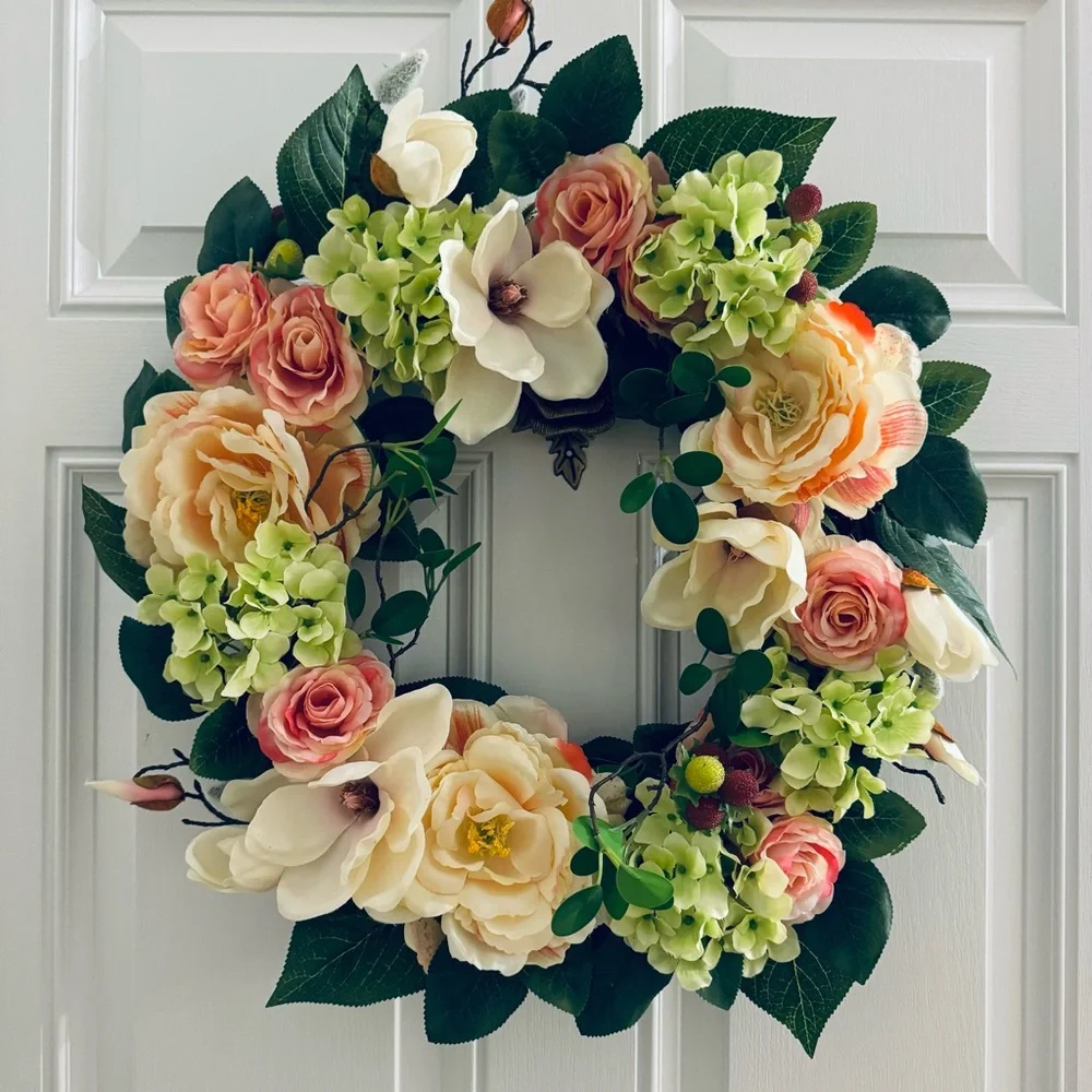 Mixed Rose / Hydrangea  |,Magnolia/ Spring Wreath 22”
